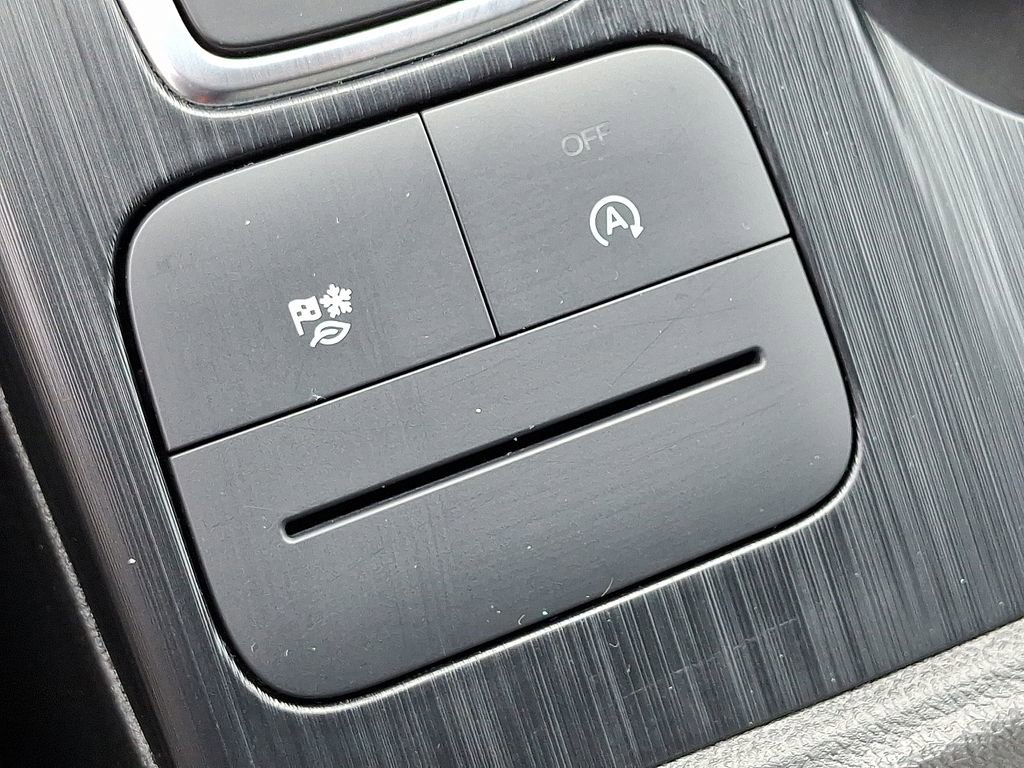 Used 2025 Ford Escape ST-Line image 25