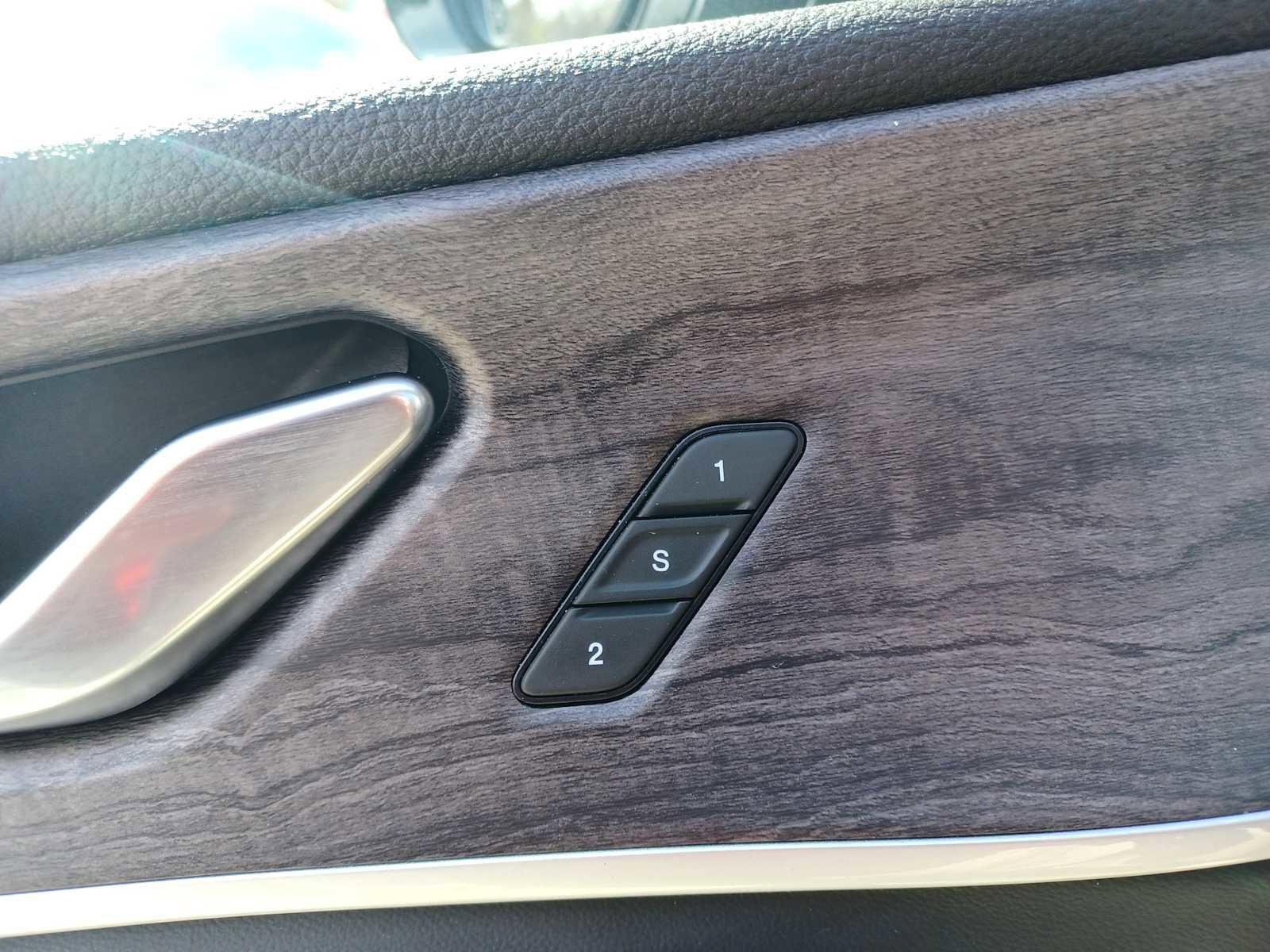 Used 2022 Jeep Grand Cherokee L Limited image 26