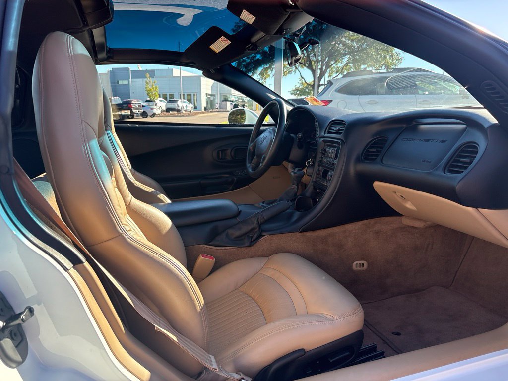 Used 1998 Chevrolet Corvette Coupe w/ Memory Pkg RWD image 23