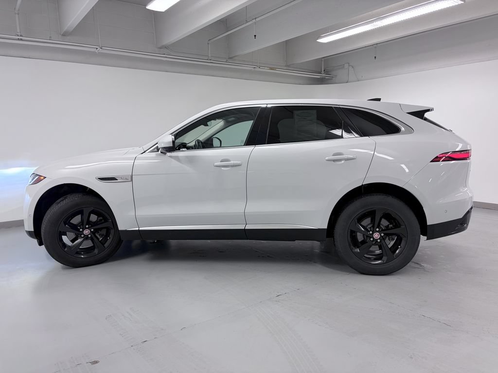 Used 2021 Jaguar F-PACE AWD/4WD image 4