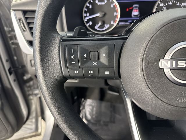 Used 2023 Nissan Rogue SV image 13