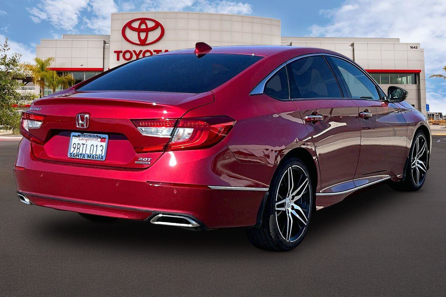 Used 2022 Honda Accord Touring image 11