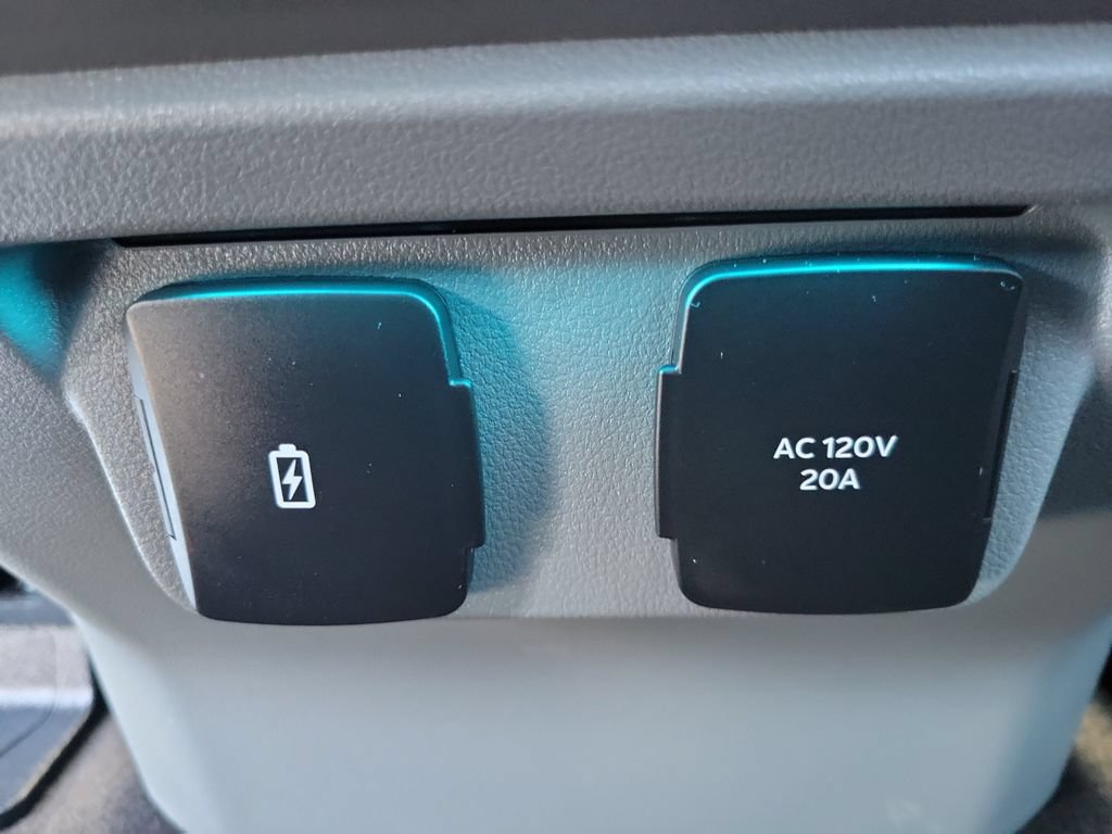 Used 2024 Ford F150 XLT w/ Equipment Group 302A MID AWD/4WD image 18