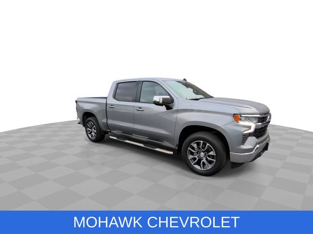 Used 2023 Chevrolet Silverado 1500 LT w/ Safety Package AWD/4WD image 2