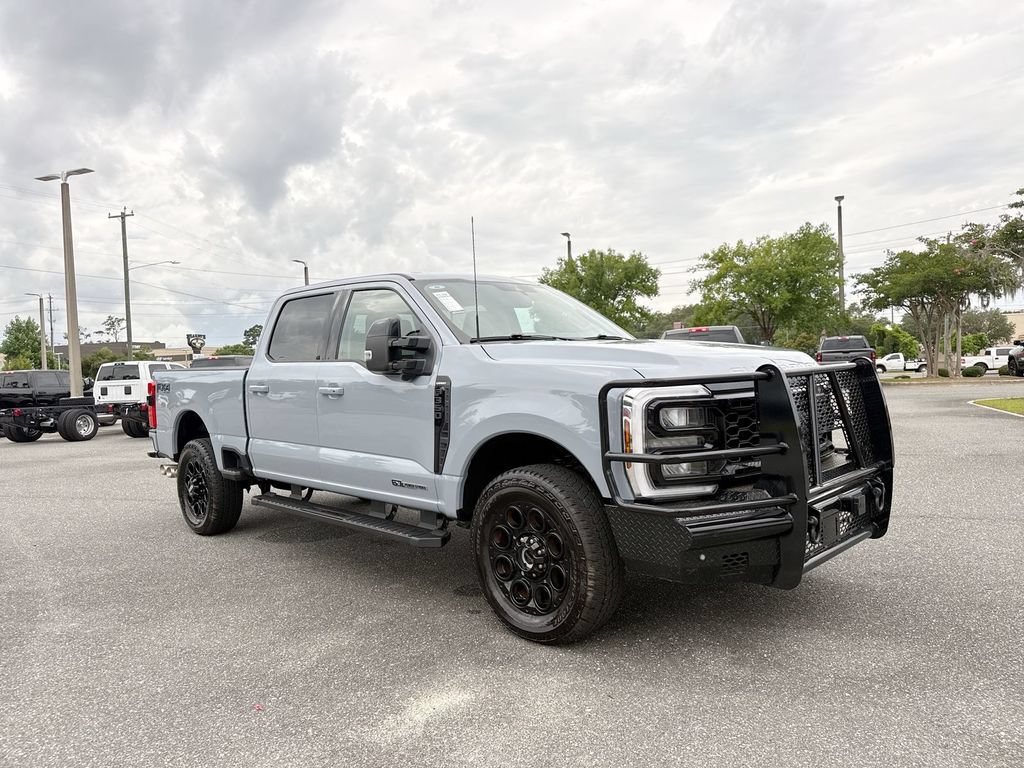 Used 2025 Ford F350 Lariat w/ Lariat Ultimate Package AWD/4WD image 1