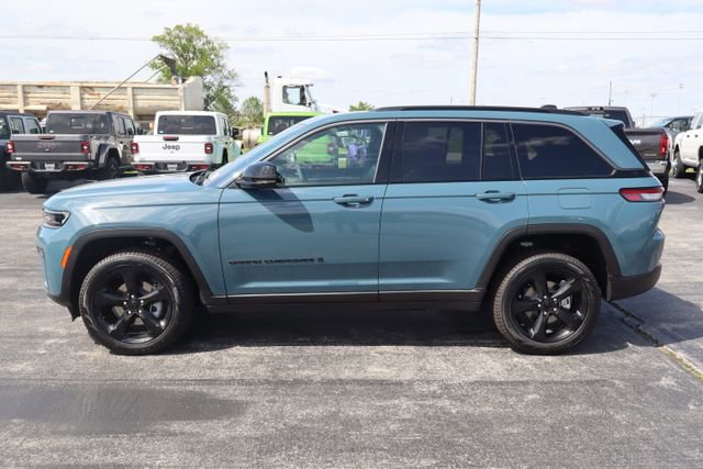 New 2026 Jeep Grand Cherokee Limited AWD/4WD image 3