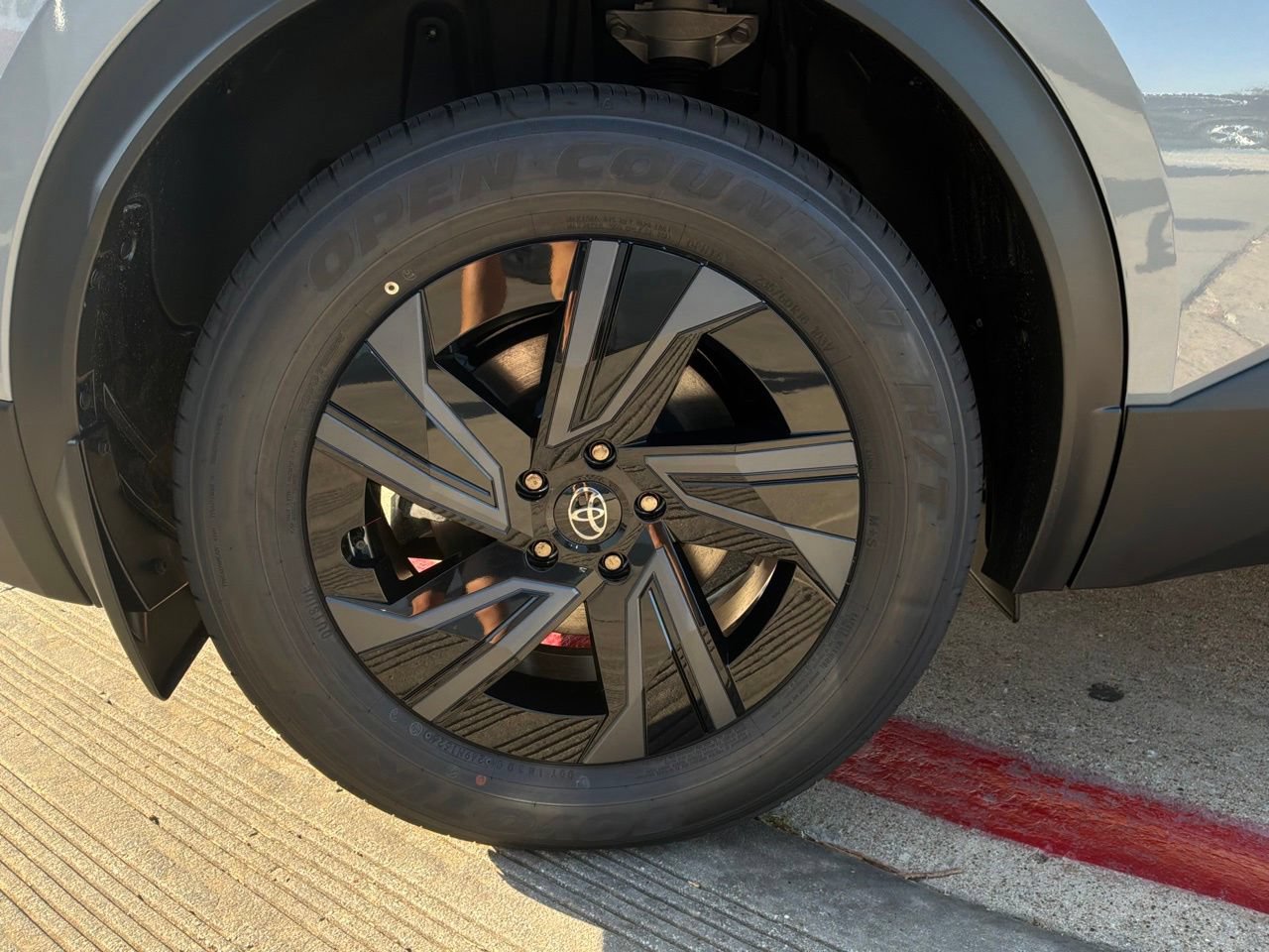 New 2026 Toyota C-HR AWD/4WD image 8