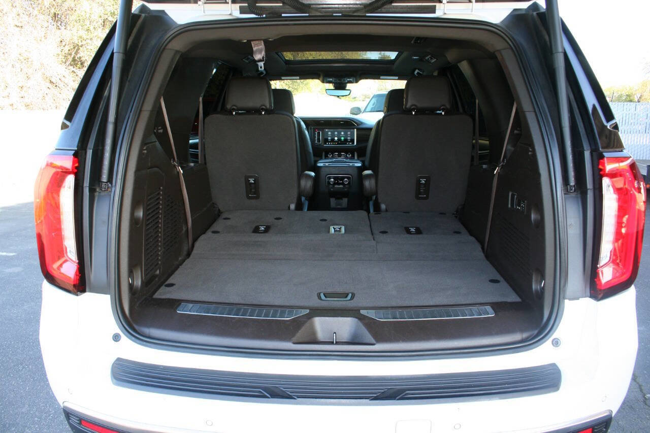 Used 2021 GMC Yukon Denali w/ Denali Premium Package image 42