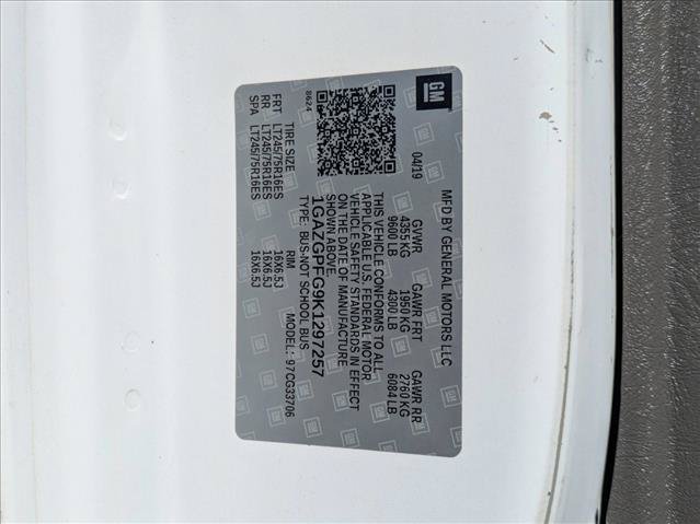 Used 2019 Chevrolet Express 3500 LT w/ LT Preferred Equipment Group RWD image 22