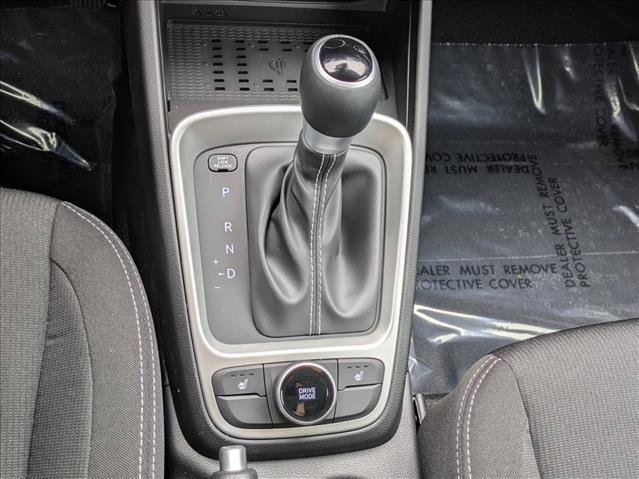 New 2026 Hyundai Venue SEL FWD image 15