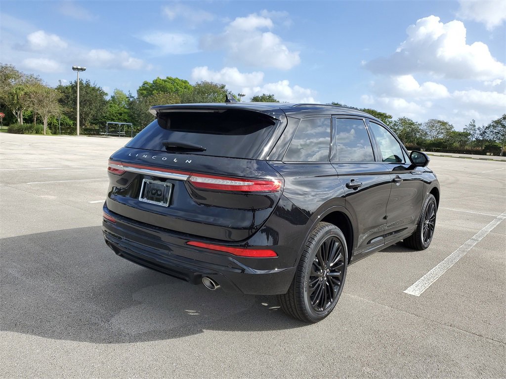 New 2026 Lincoln Corsair Reserve w/ Jet Appearance Package image 4
