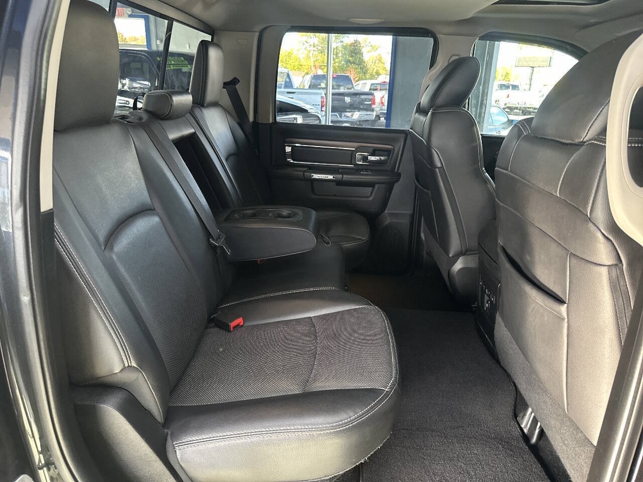 Used 2017 RAM 1500 Laramie AWD/4WD image 18