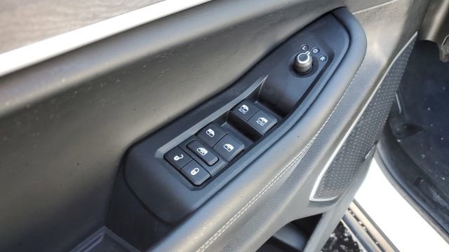 Certified 2022 Jeep Grand Cherokee Limited image 10