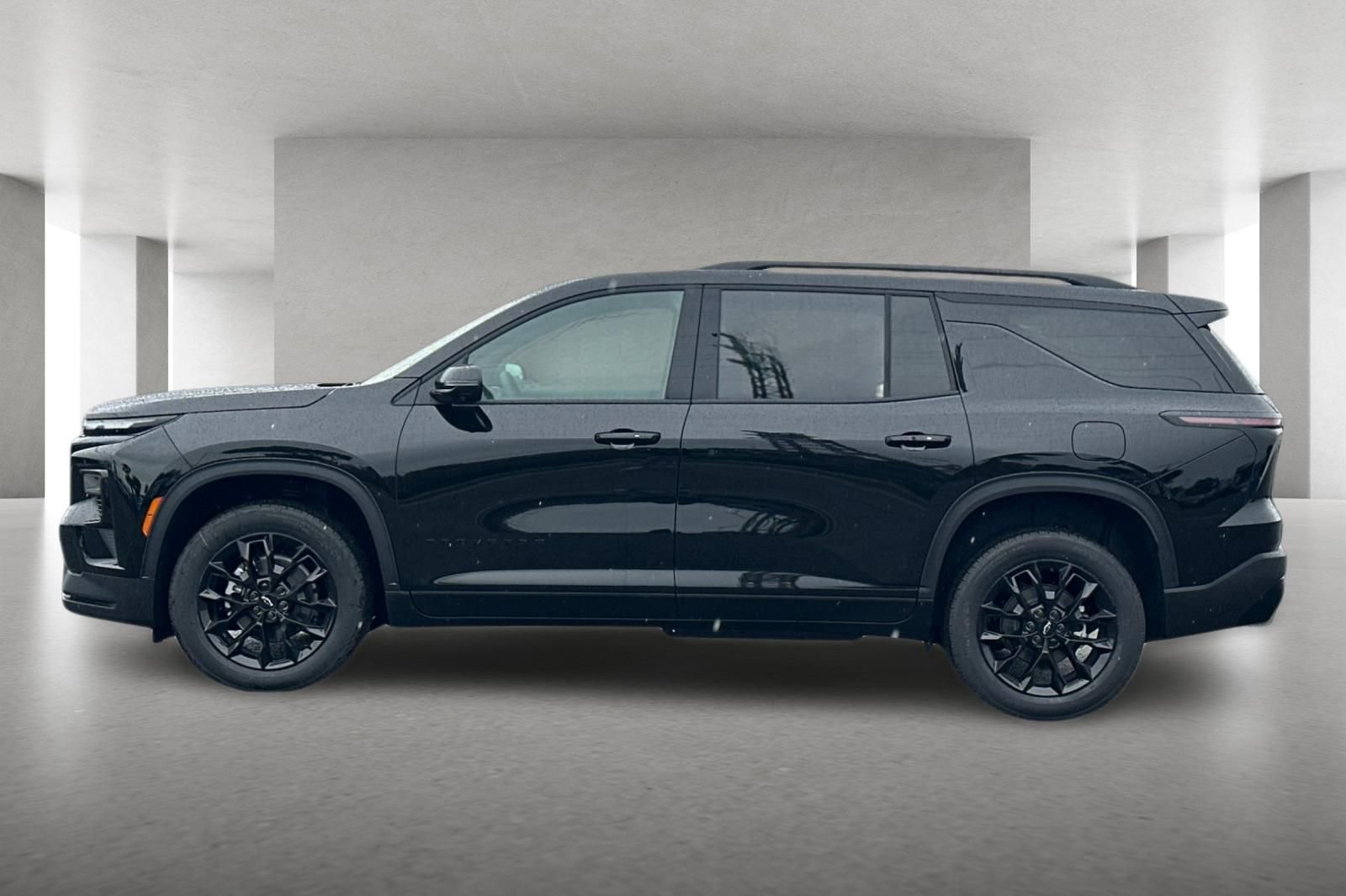 New 2026 Chevrolet Traverse LT w/ Midnight/Sport Edition AWD/4WD image 7