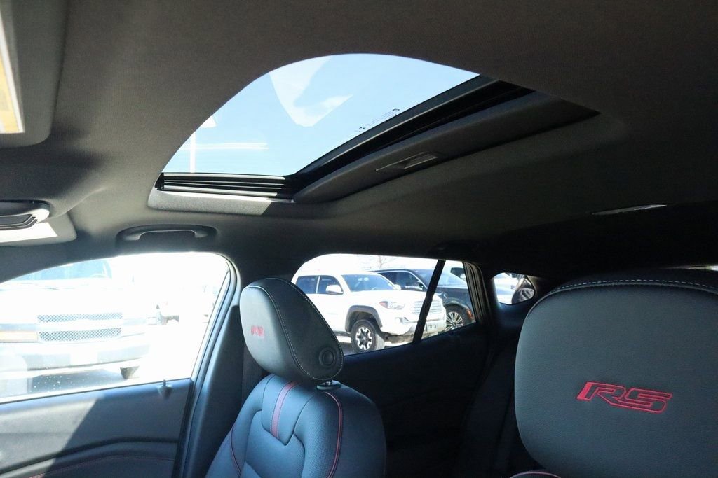 New 2026 Chevrolet Trax RS w/ Sunroof Package image 11