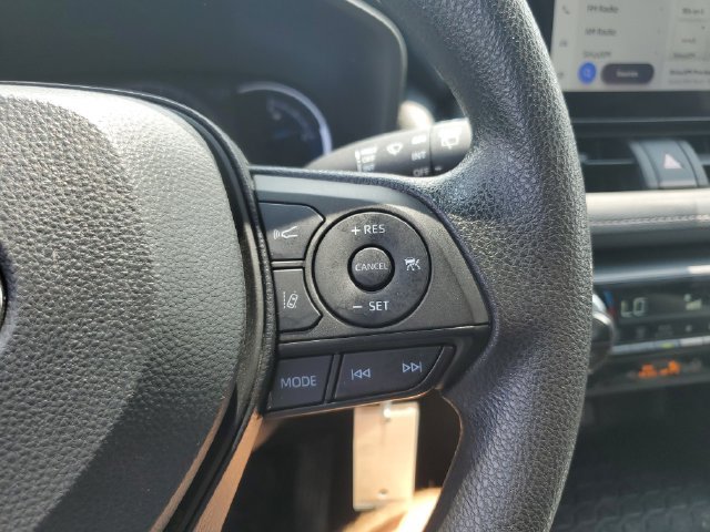 Used 2024 Toyota RAV4 LE AWD/4WD image 18