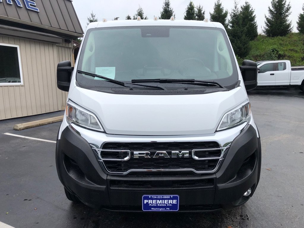 Used 2025 RAM ProMaster 2500 w/ U-Haul Equipment Group FWD image 9