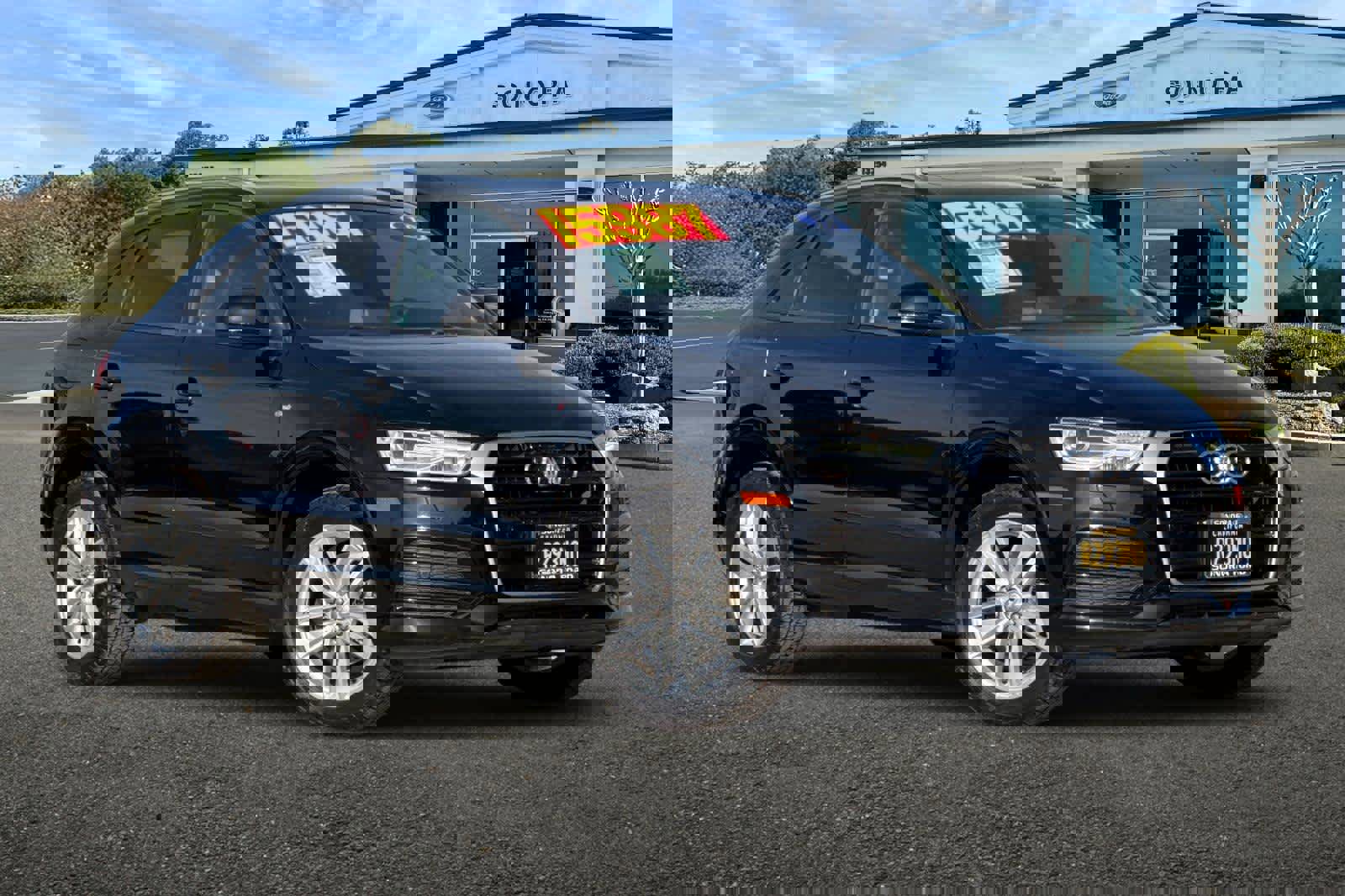 Used 2018 Audi Q3 2.0T Premium image 2