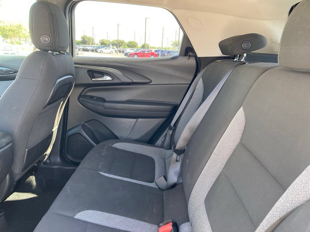 Used 2025 Chevrolet TrailBlazer LT FWD image 11