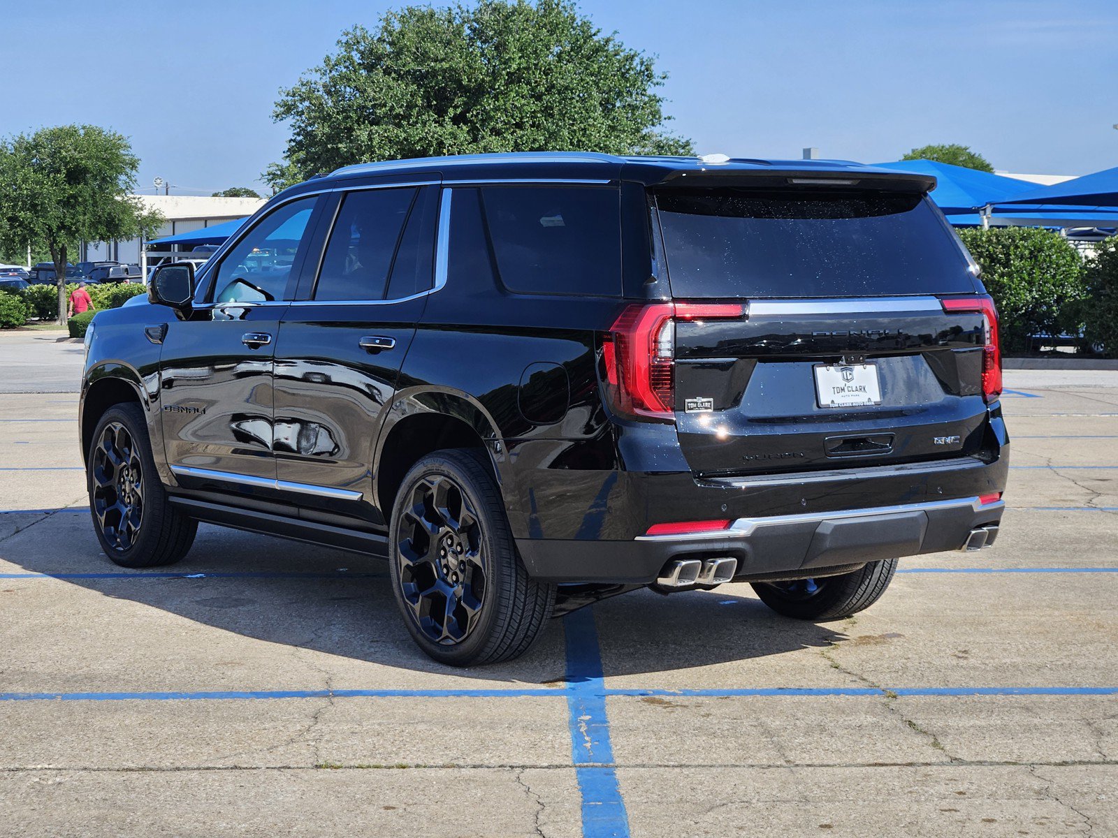 New 2026 GMC Yukon Denali w/ Denali Reserve Package AWD/4WD image 4