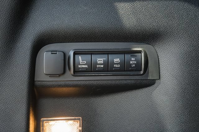 Used 2018 Ford Explorer Sport w/ Equipment Group 401A AWD/4WD image 15