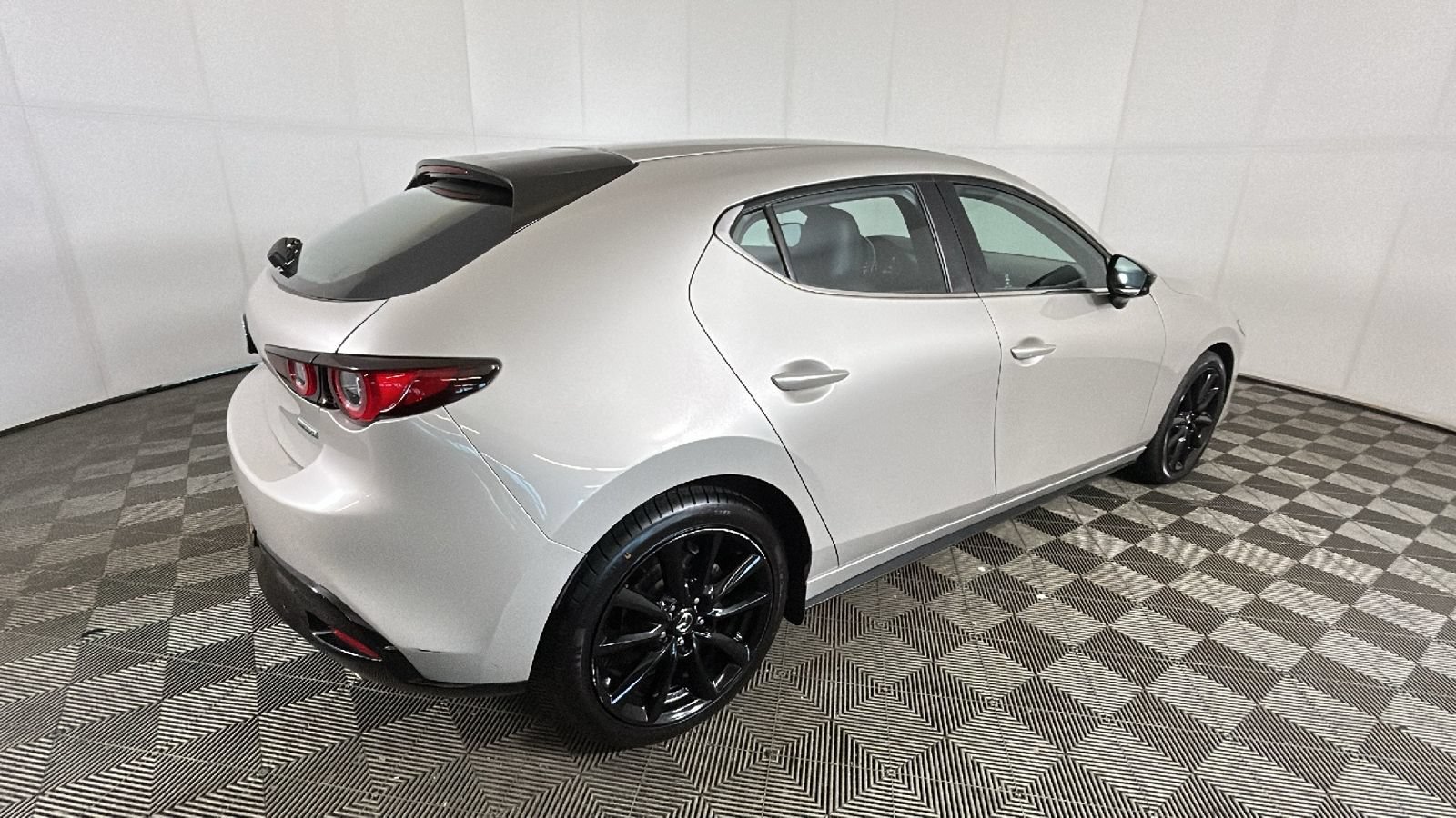 Used 2024 MAZDA MAZDA3 s FWD video 3