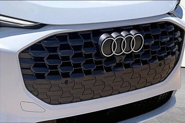 Certified 2025 Audi Q5 Premium w/ Premium Plus AWD/4WD image 30