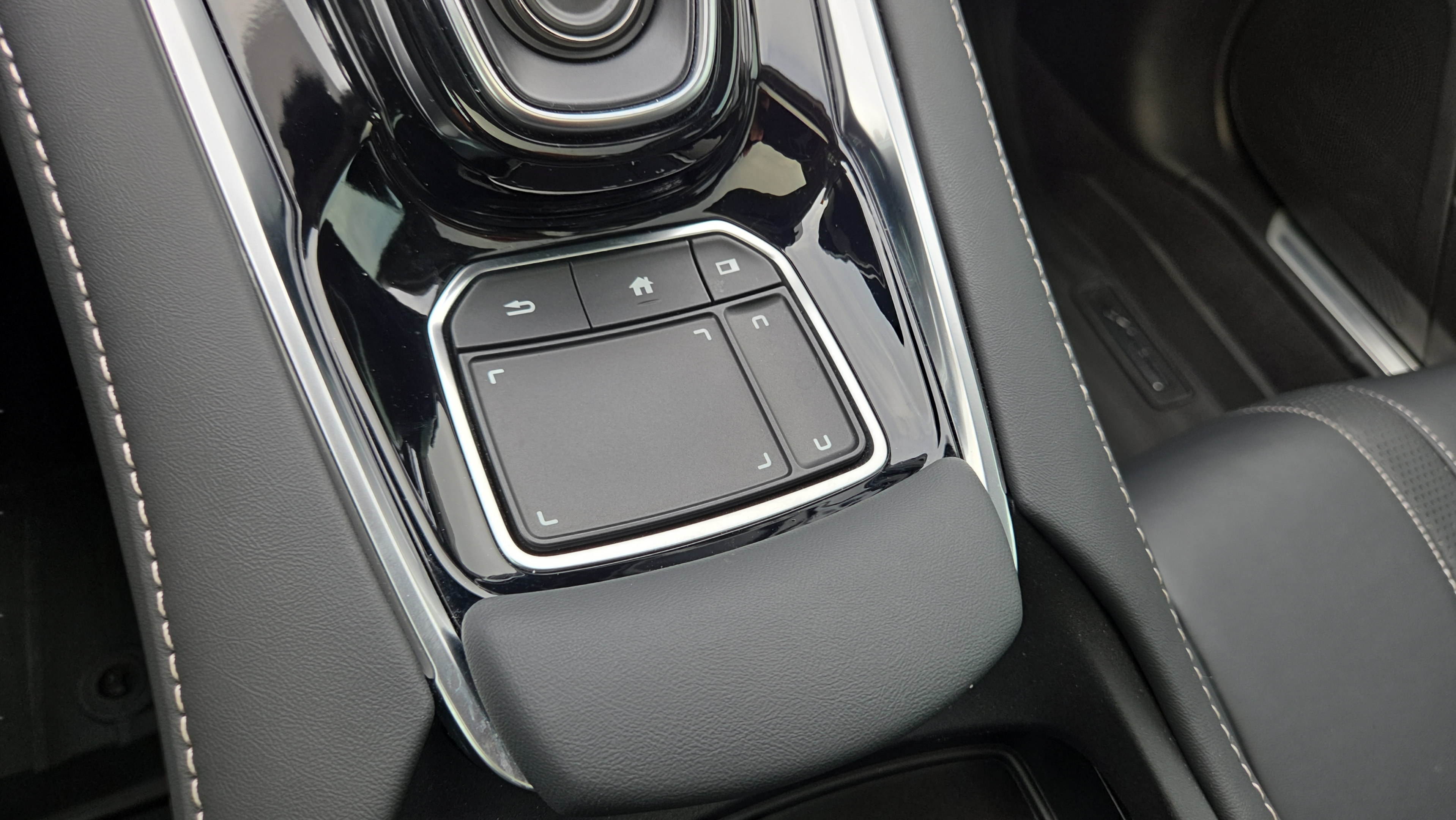 Used 2023 Acura RDX FWD w/ Technology Package image 31
