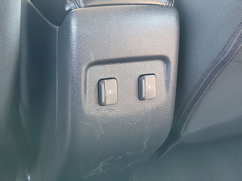 Used 2023 Nissan Kicks SV FWD image 19