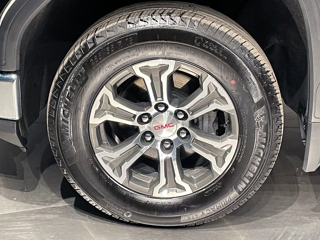 Used 2026 GMC Sierra 1500 SLT AWD/4WD image 17