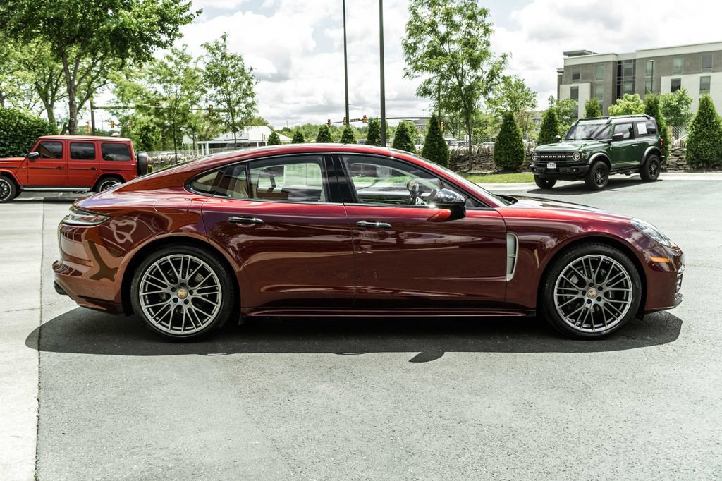 Used 2023 Porsche Panamera 4 Platinum Edition w/ Sportdesign Package AWD/4WD image 3
