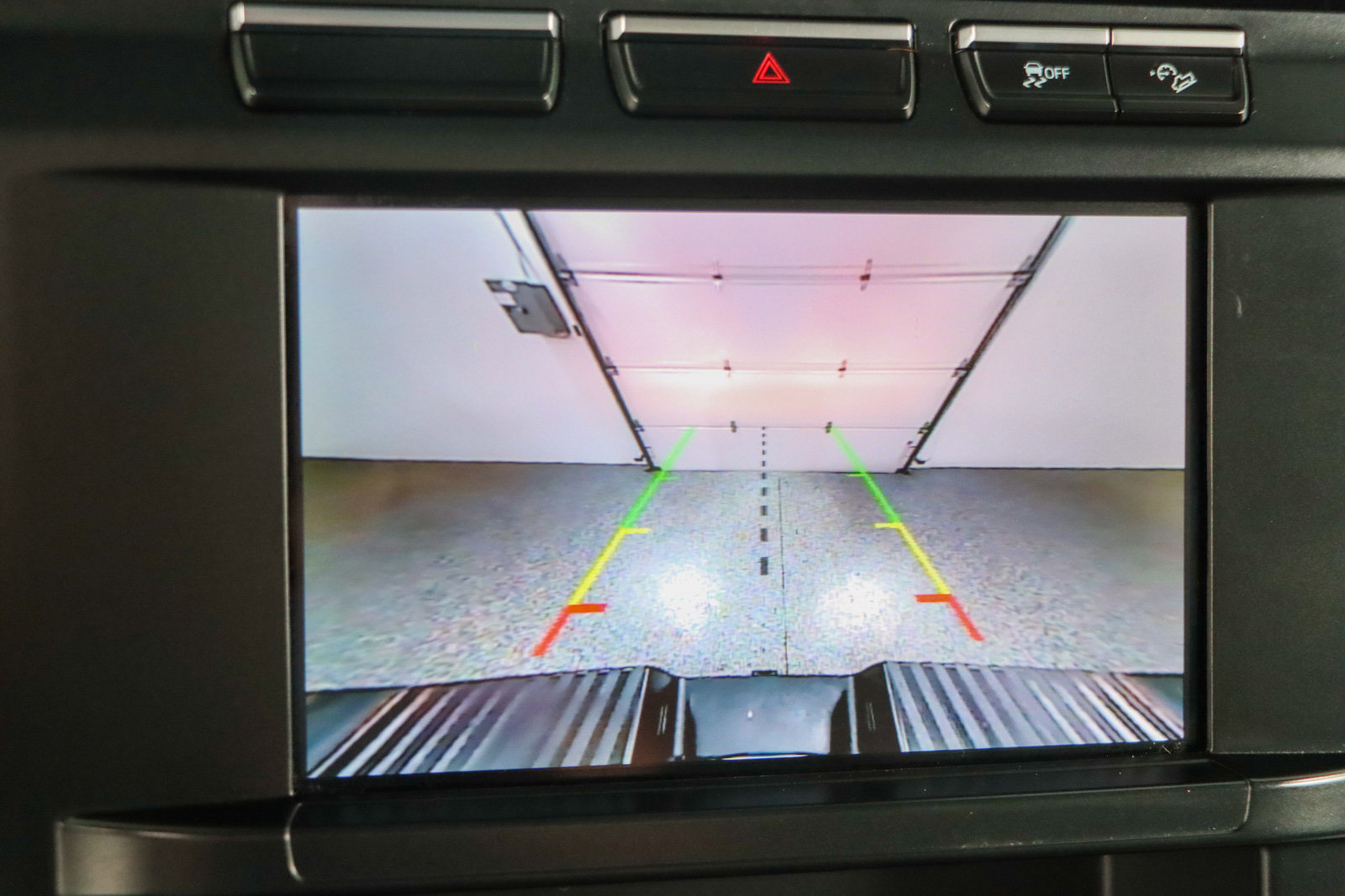 Used 2023 Ford F250 XLT w/ FX4 Off-Road Package image 18