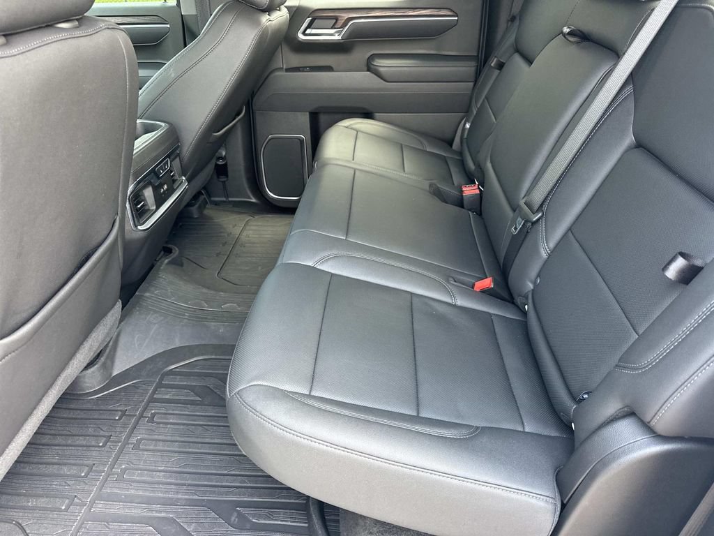 Used 2025 GMC Sierra 1500 SLT w/ SLT Premium Plus Package AWD/4WD image 17