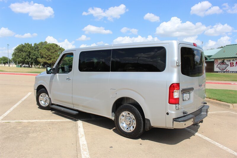 Used 2014 Nissan NV 3500 SL w/ Technology Package RWD image 3