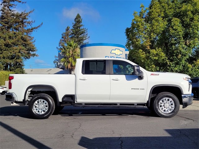 Used 2020 Chevrolet Silverado 2500 LT w/ Z71 Off-Road Package image 5