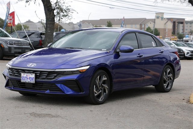 New 2026 Hyundai Elantra Limited image 7