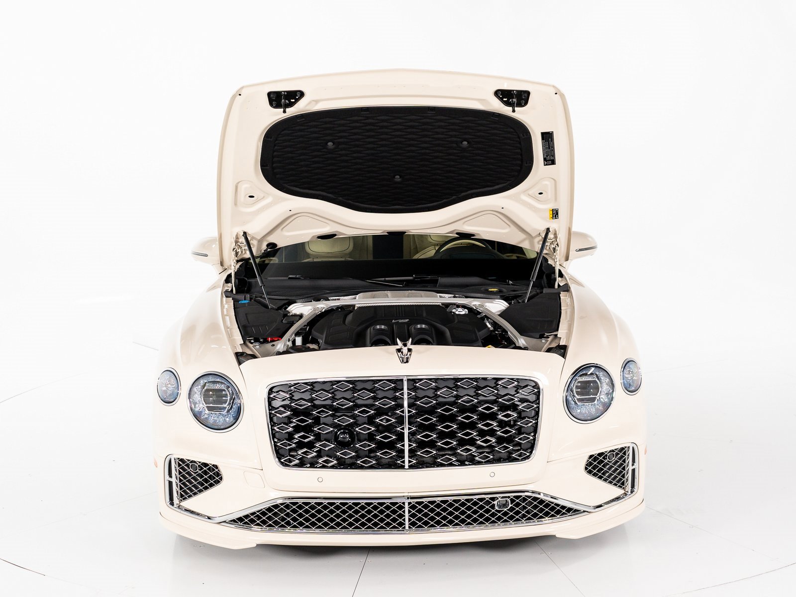 New 2025 Bentley Flying Spur Plug-In Hybrid image 24