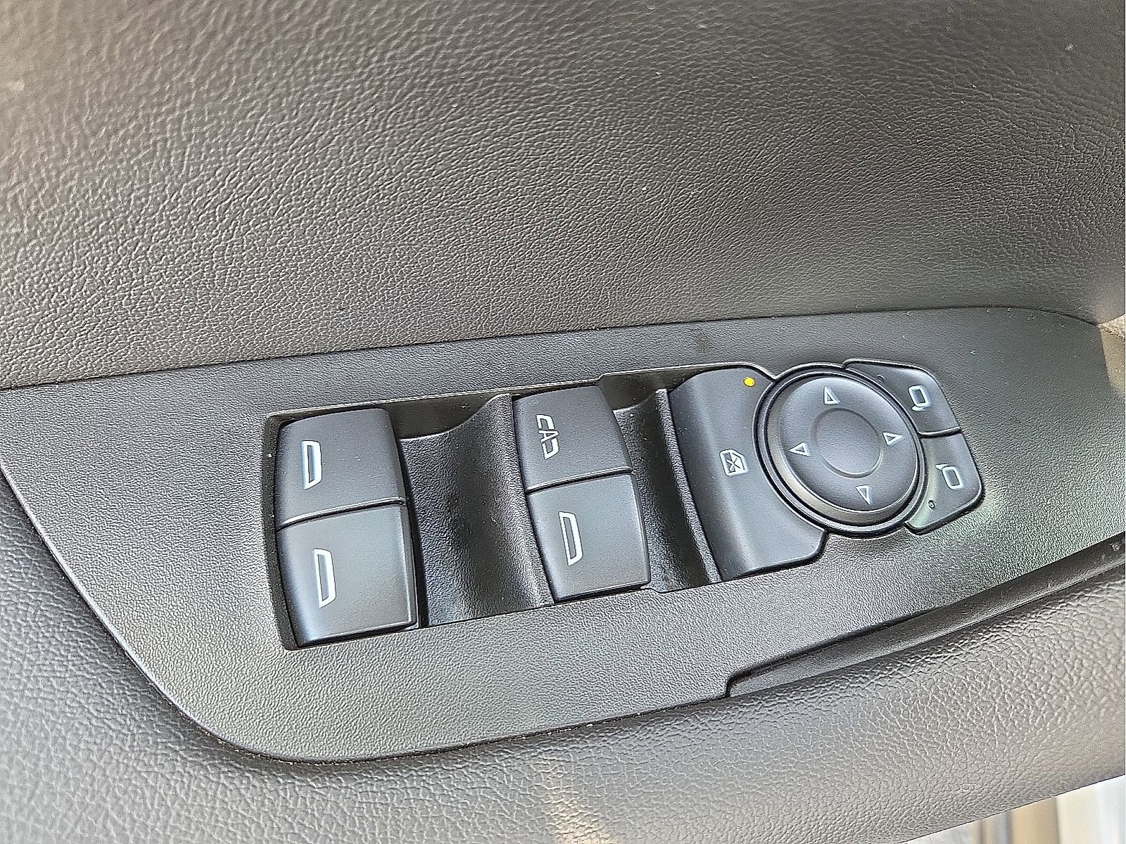 Used 2025 Chevrolet Blazer LT AWD/4WD image 15