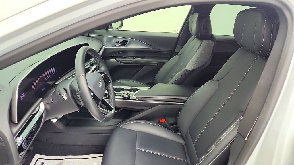 Used 2024 Cadillac Lyriq Tech w/ Driver Assist Package image 19