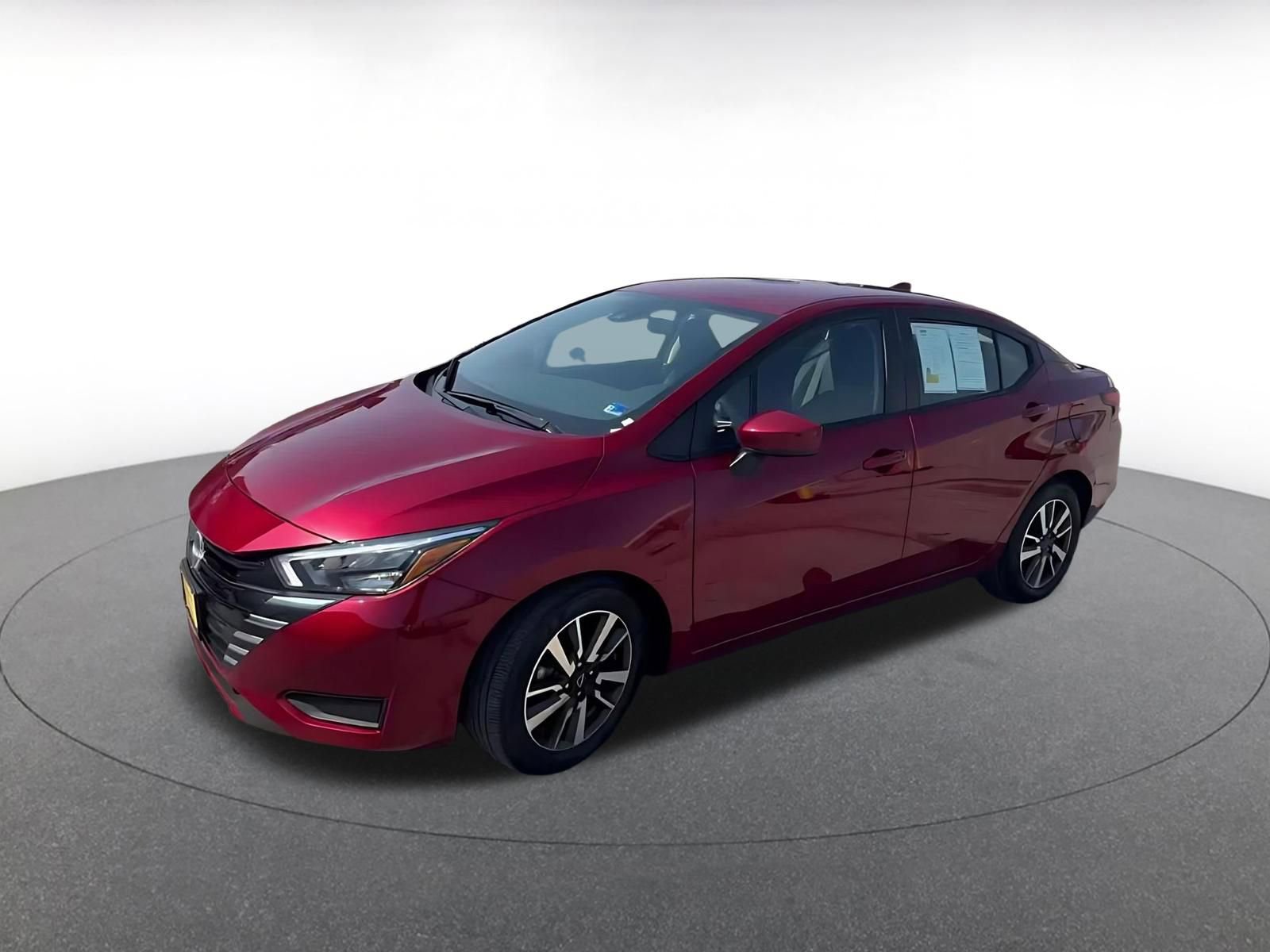 Used 2025 Nissan Versa SV FWD image 3