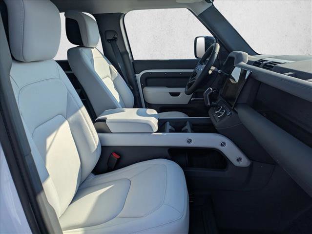 New 2026 Land Rover Defender 110 X-Dynamic SE AWD/4WD image 17