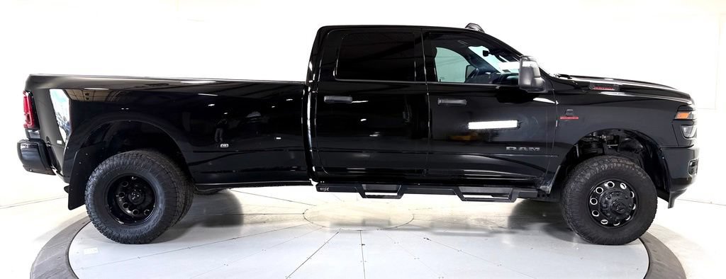 Used 2025 RAM 3500 Lone Star AWD/4WD image 3