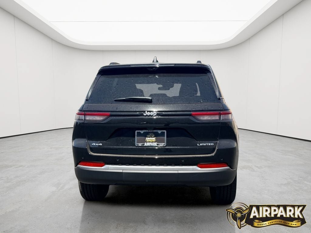 New 2026 Jeep Grand Cherokee Limited w/ Luxury Tech Group II AWD/4WD image 4