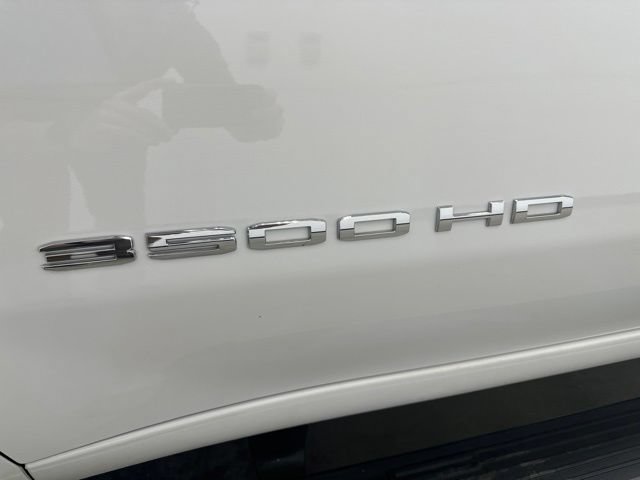 Used 2022 GMC Sierra 3500 Pro w/ Convenience Package AWD/4WD image 12
