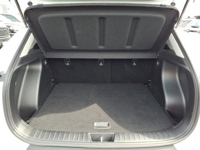 Used 2025 Hyundai Kona SEL FWD image 29