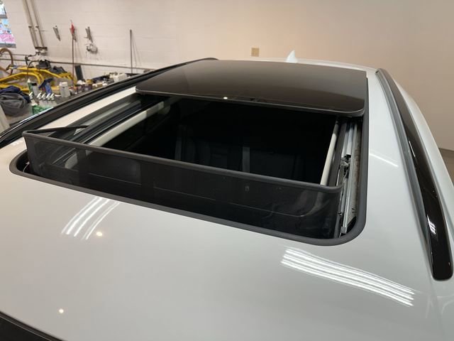 Certified 2023 Buick Envision Essence w/ Sport Touring Package image 31