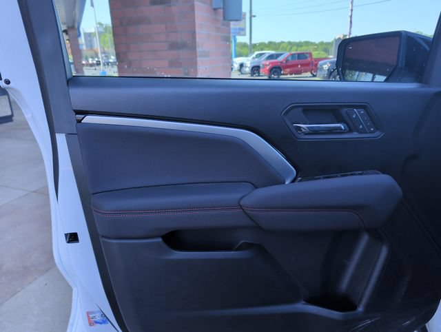 Used 2026 Chevrolet Colorado Z71 AWD/4WD image 12