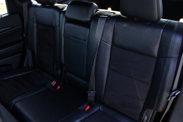 Used 2019 Jeep Grand Cherokee Altitude image 31