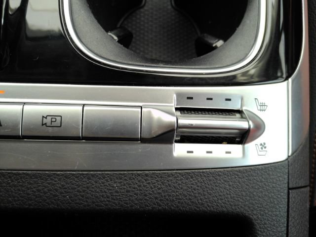 Used 2024 Kia Carnival SX Prestige image 58