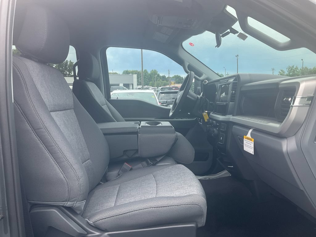 New 2026 Ford F250 XL w/ STX Appearance Package AWD/4WD image 12